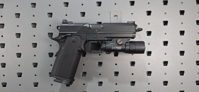 nighthawk-custom-x-agency-2011-double-agent-blackout-9mm-big-10