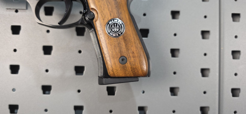 ultra-rare-beretta-92fs-centennial-edition-9mm-445-of-1915-big-6