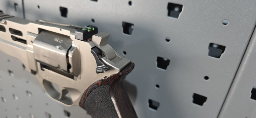 chiappa-rhino-60ds-6-barrel-357-magnum-nickel-w-hogue-match-grip-big-13