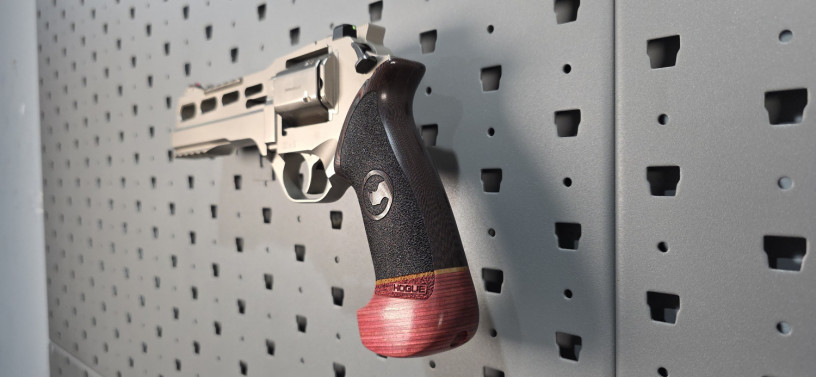 chiappa-rhino-60ds-6-barrel-357-magnum-nickel-w-hogue-match-grip-big-5