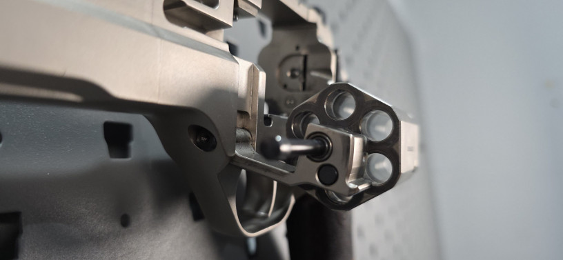 chiappa-rhino-60ds-6-barrel-357-magnum-nickel-w-hogue-match-grip-big-23