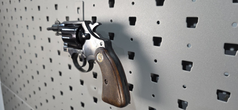 colt-detective-special-38-special-2-snub-nose-revolver-big-5