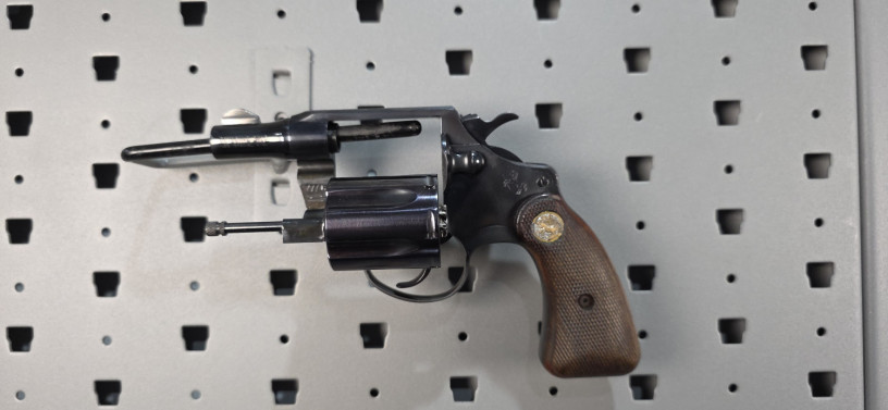 colt-detective-special-38-special-2-snub-nose-revolver-big-13