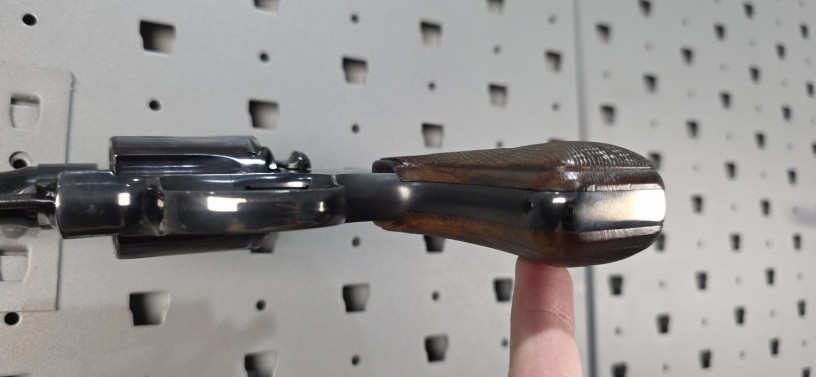 colt-detective-special-38-special-2-snub-nose-revolver-big-7