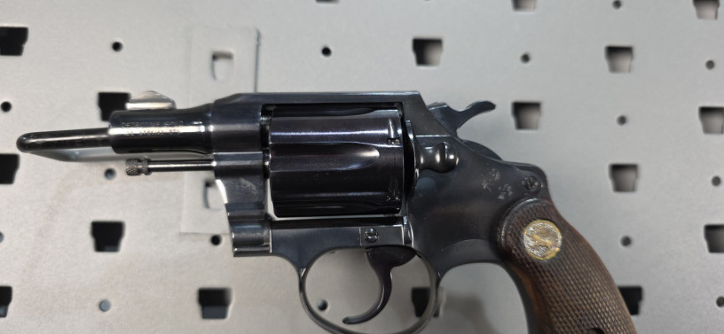 colt-detective-special-38-special-2-snub-nose-revolver-big-3