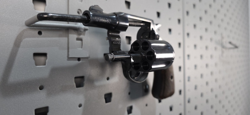 colt-detective-special-38-special-2-snub-nose-revolver-big-15