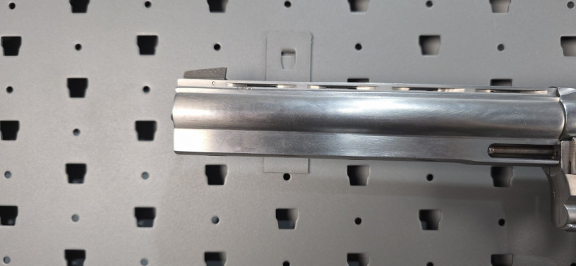 rare-dan-wesson-vh8-8-44-magnum-silhouette-revolver-big-2