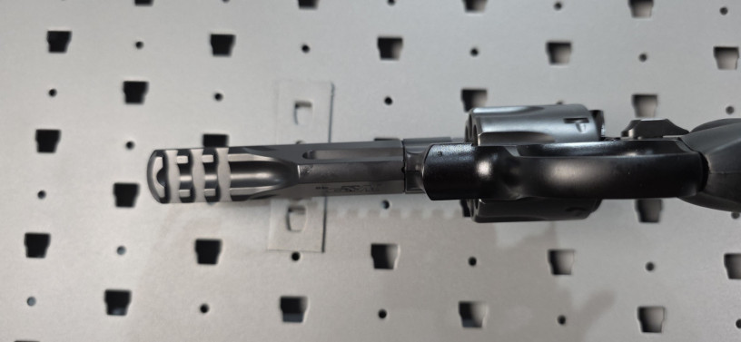 smith-wesson-mp-r8-357-magnum-8-shot-revolver-scandium-big-8