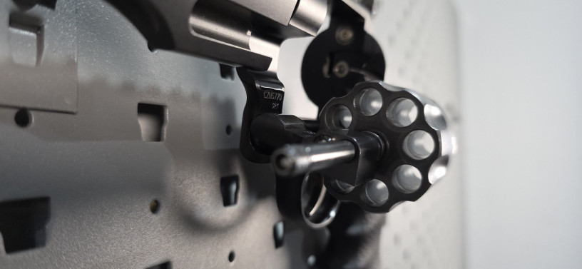 smith-wesson-mp-r8-357-magnum-8-shot-revolver-scandium-big-17