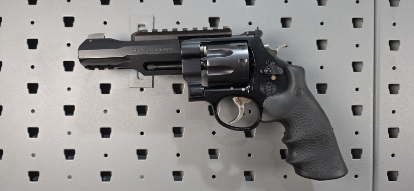 smith-wesson-mp-r8-357-magnum-8-shot-revolver-scandium-big-0