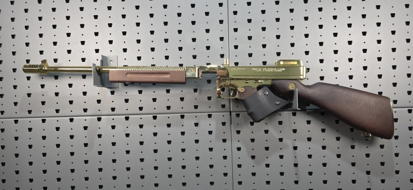 shiny-24k-gold-plated-auto-ordnance-m1927-a1-thompson-tommy-gun-45-acp-big-0
