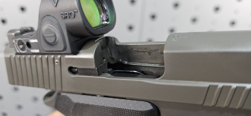 sig-sauer-p220-legion-10mm-w-trijicon-sro-rare-legion-tlr-1-hl-big-19