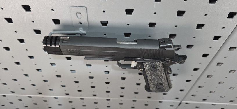 sig-sauer-1911-compd-45-acp-big-9