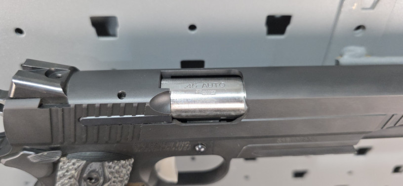 sig-sauer-1911-compd-45-acp-big-17