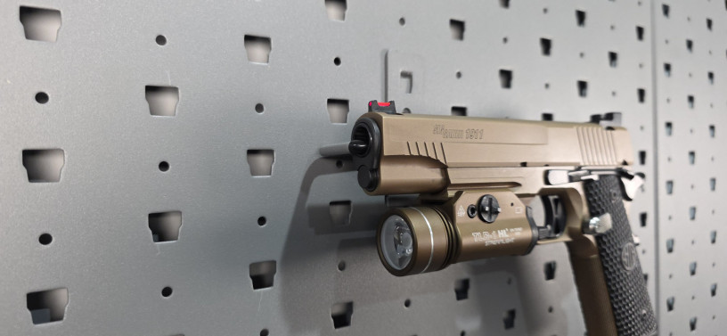 rare-sig-sauer-1911-emperor-scorpion-bronze-pvd-45-acp-big-1