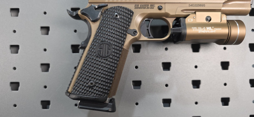 rare-sig-sauer-1911-emperor-scorpion-bronze-pvd-45-acp-big-13