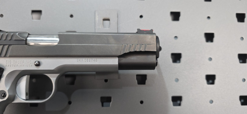 rare-sig-sauer-1911-max-michel-edition-45-acp-big-11