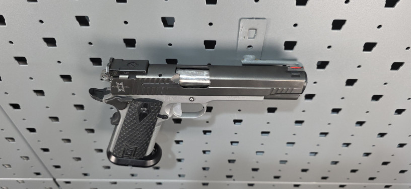 rare-sig-sauer-1911-max-michel-edition-45-acp-big-15