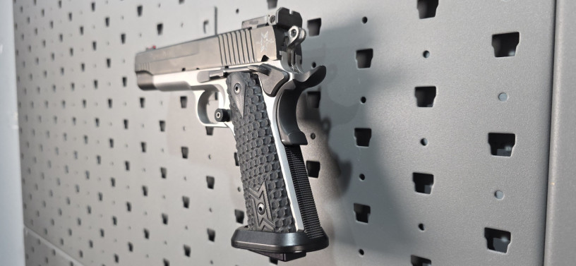 rare-sig-sauer-1911-max-michel-edition-45-acp-big-5