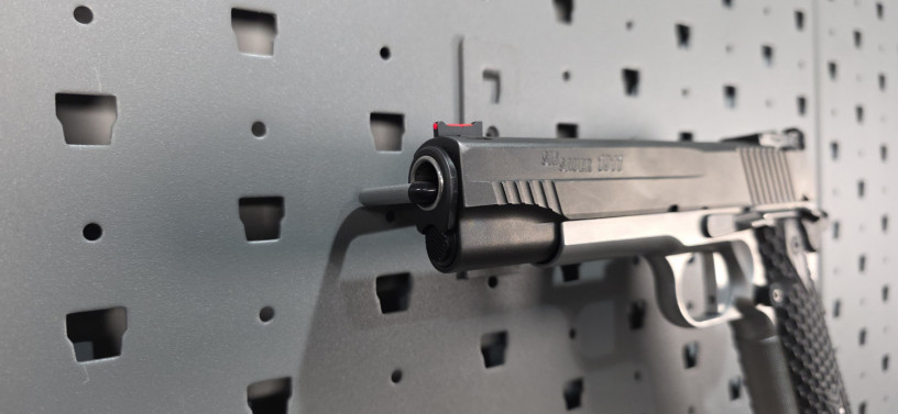 rare-sig-sauer-1911-max-michel-edition-45-acp-big-1