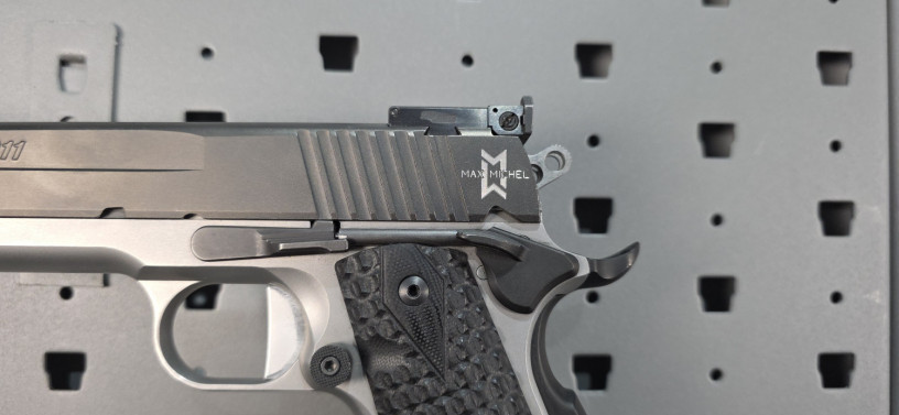 rare-sig-sauer-1911-max-michel-edition-45-acp-big-3