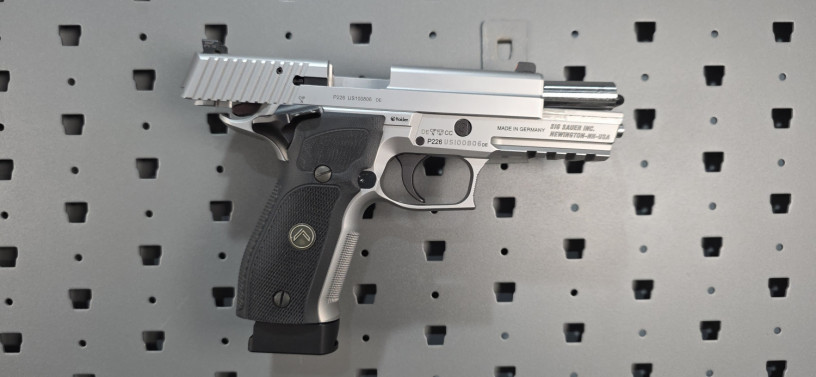 ultra-rare-sig-sauer-german-mastershop-p226-x-short-stainless-9mm-big-18
