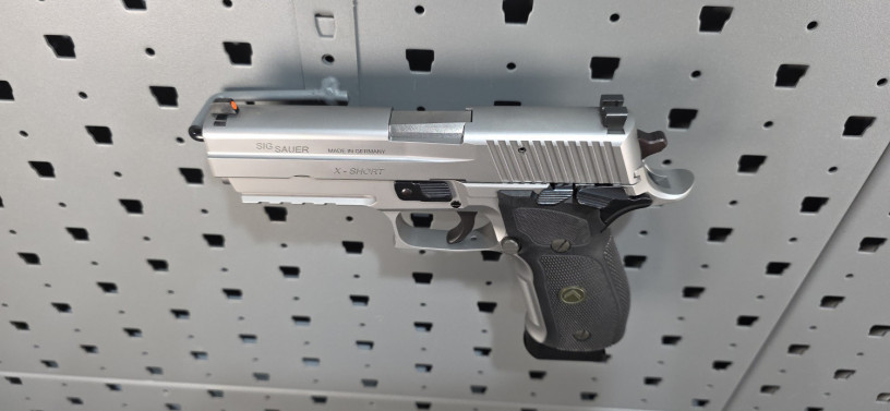 ultra-rare-sig-sauer-german-mastershop-p226-x-short-stainless-9mm-big-10