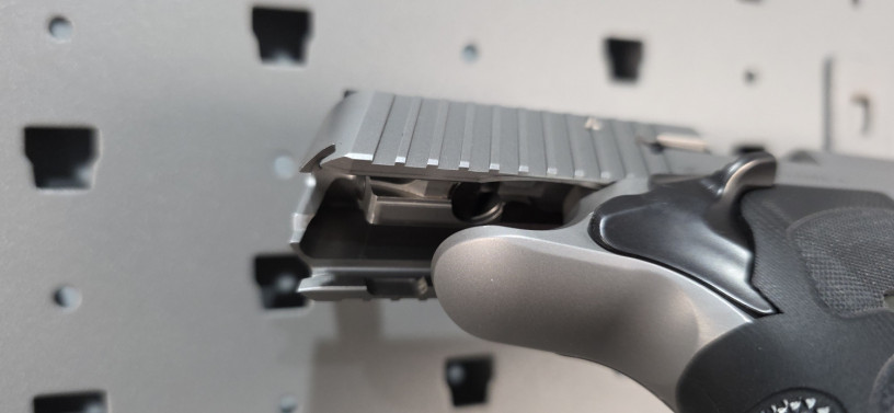 ultra-rare-sig-sauer-german-mastershop-p226-x-short-stainless-9mm-big-21