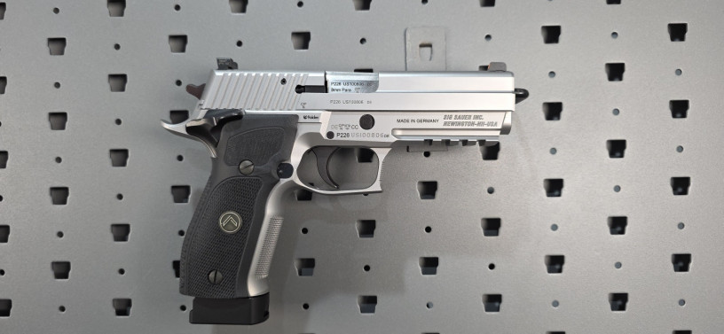 ultra-rare-sig-sauer-german-mastershop-p226-x-short-stainless-9mm-big-11