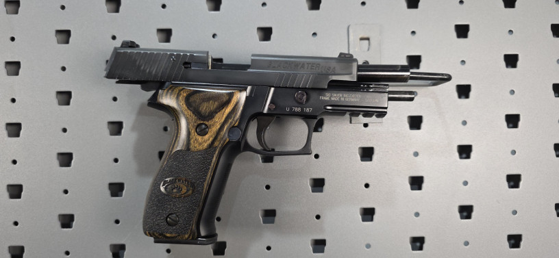 rare-sig-sauer-german-frame-p226-blackwater-usa-edition-9mm-big-16