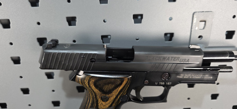 rare-sig-sauer-german-frame-p226-blackwater-usa-edition-9mm-big-18