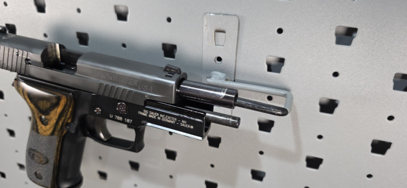 rare-sig-sauer-german-frame-p226-blackwater-usa-edition-9mm-big-17