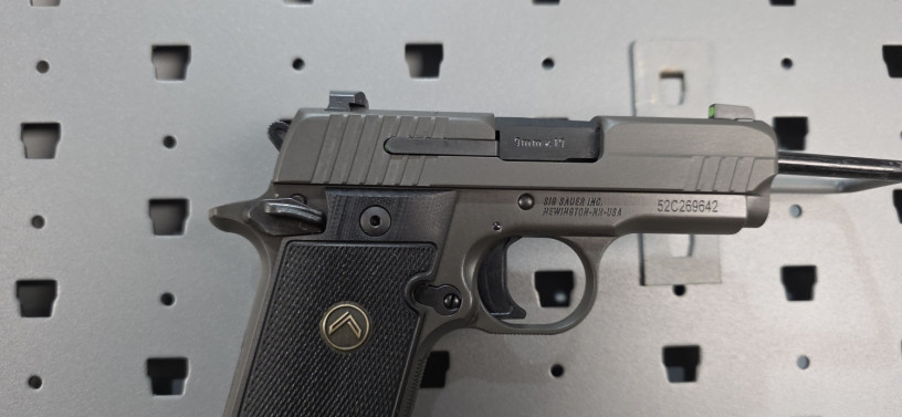 sig-sauer-p938-legion-9mm-big-11