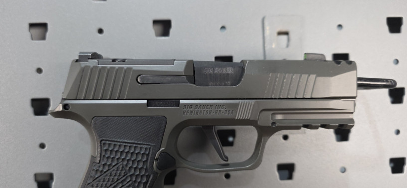 sig-sauer-p365-axg-legion-9mm-big-10