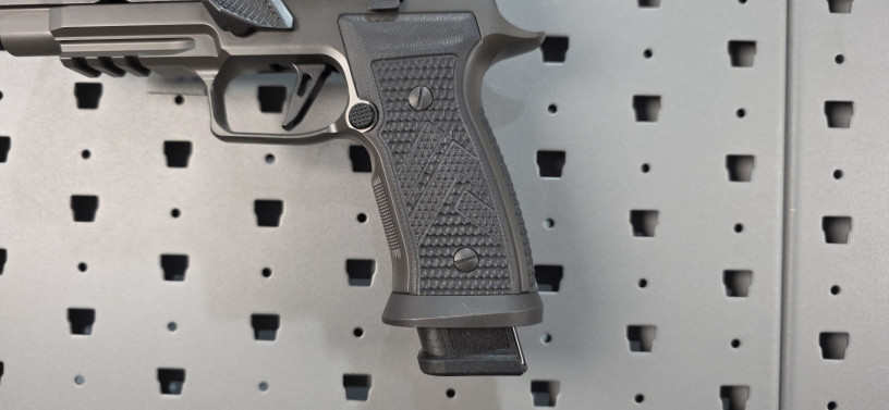 sig-sauer-p320-axg-legion-9mm-w-gas-pegal-big-4