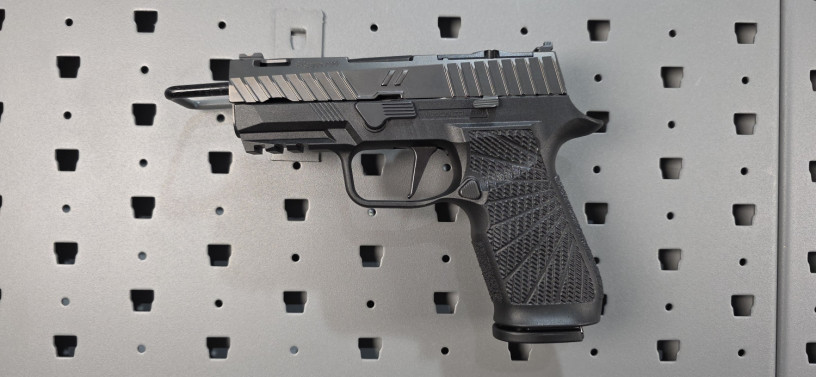 sig-sauer-p320-carry-zev-slide-barrel-wilson-combat-grip-9mm-big-0