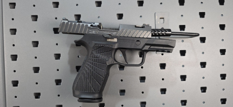 sig-sauer-p320-carry-zev-slide-barrel-wilson-combat-grip-9mm-big-15