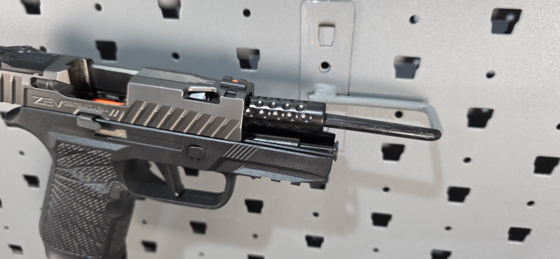 sig-sauer-p320-carry-zev-slide-barrel-wilson-combat-grip-9mm-big-16