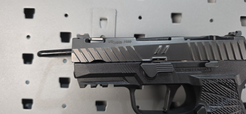 sig-sauer-p320-carry-zev-slide-barrel-wilson-combat-grip-9mm-big-2
