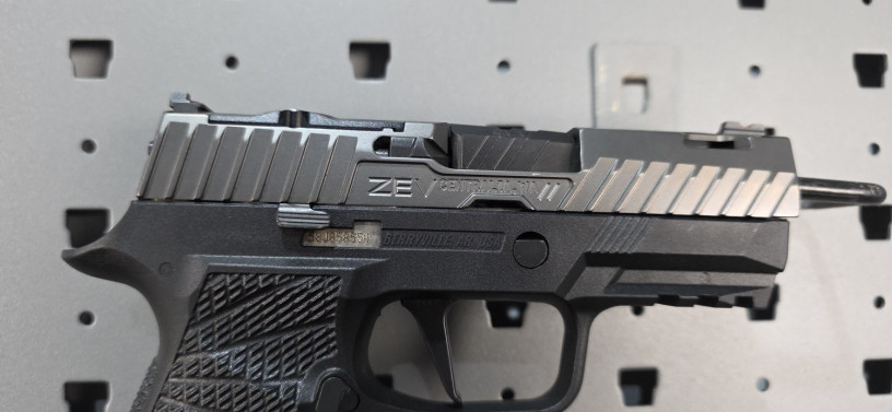 sig-sauer-p320-carry-zev-slide-barrel-wilson-combat-grip-9mm-big-11