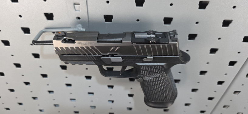 sig-sauer-p320-carry-zev-slide-barrel-wilson-combat-grip-9mm-big-8