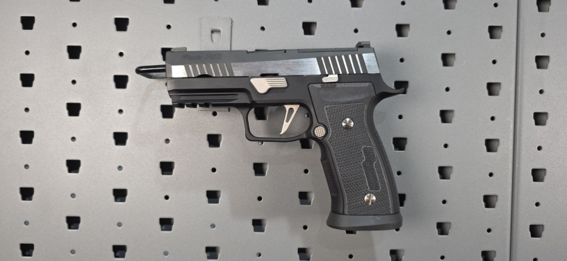 rare-sig-sauer-custom-works-p320-equinox-axg-9mm-big-0