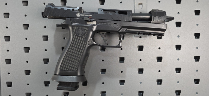 rare-sig-sauer-custom-works-p320-spectre-comp-blackout-9mm-big-18