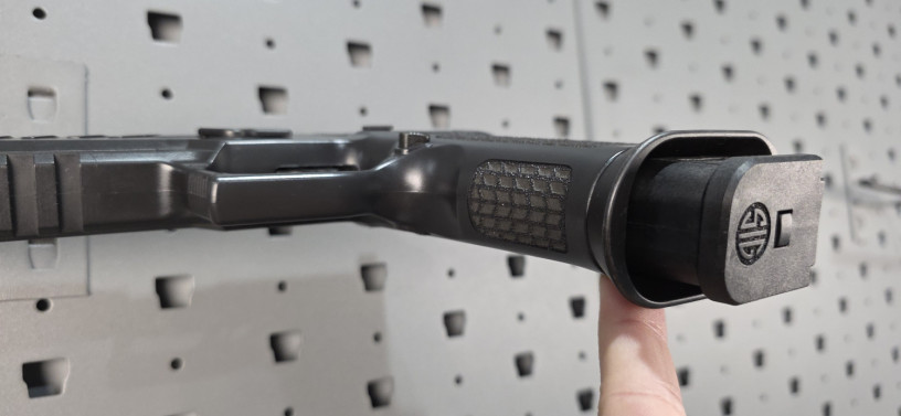 rare-sig-sauer-custom-works-p320-spectre-comp-blackout-9mm-big-7