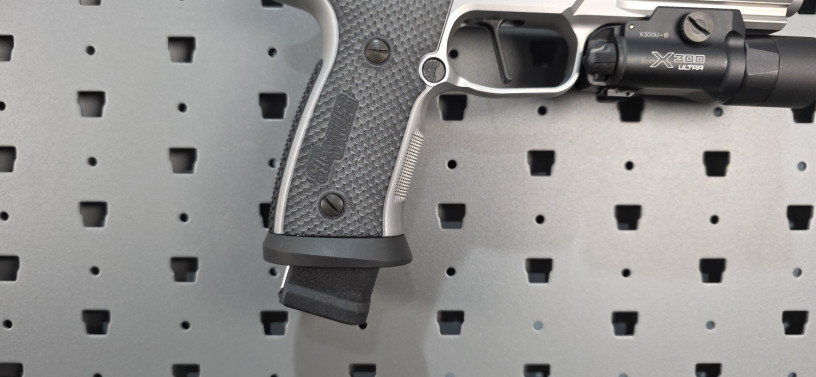 rare-sig-sauer-p320-x-five-sxg-w-trijicon-rcr-surefire-x300u-b-big-13