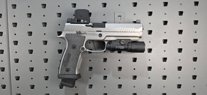 rare-sig-sauer-p320-x-five-sxg-w-trijicon-rcr-surefire-x300u-b-big-10