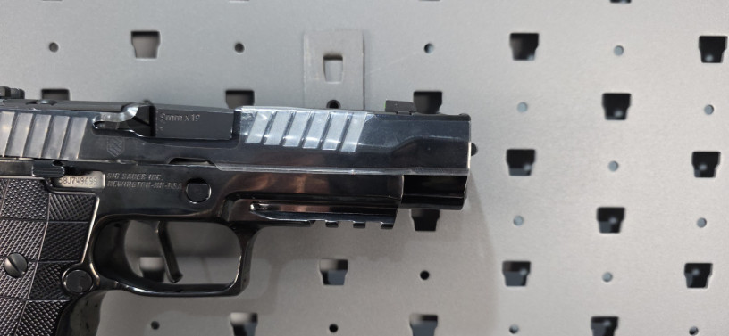 ultra-rare-sig-sauer-p320-sxg-reserve-9mm-unfired-big-10