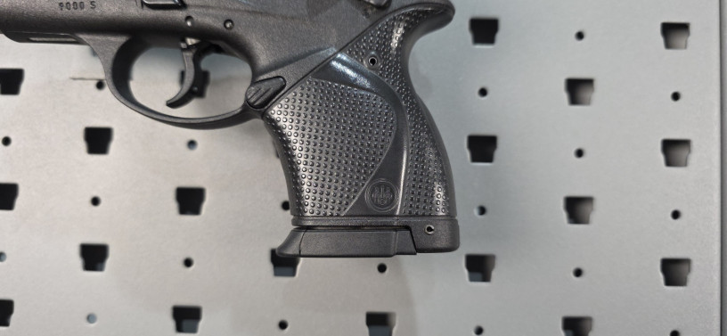 rare-beretta-9000s-40-sw-compact-carry-big-4