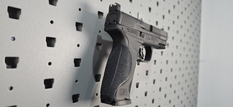 rare-smith-wesson-mp-9-metal-black-leo-model-9mm-big-14