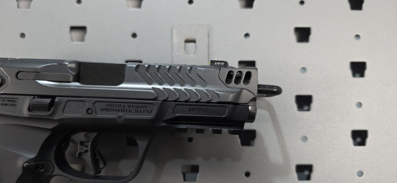 smith-wesson-mp-9-metal-carry-comp-9mm-big-10